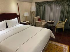 -茂名熹龙国际大酒店(人民广场高铁站店)