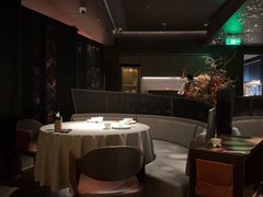 -左庭右院鲜牛肉火锅黑金店(陆家嘴中心店)