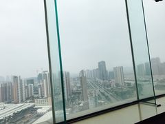 -荣誉国际酒店-云顶旋转餐厅