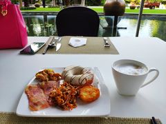 -三亚湾海居铂尔曼度假酒店