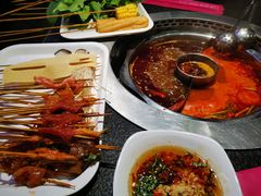 -佰人王串串香火锅(洋珠巷店)
