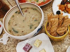 -鹊华居·地道鲁菜·海鲜·融合味(大明湖店)