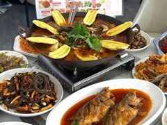 -丹水桥地锅鱼·翘嘴鲌·地方特色全鱼宴(丹江口大坝店)