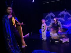 -猴有戏教育戏剧·音乐剧·主持口才·演讲朗诵辩论(环球港华师大校区)