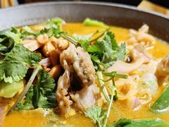 麻得跳牛蛙-手抄板凳江南菜(湖滨商业街店)