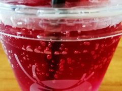 石榴蔓越莓苏打水-瑞幸咖啡(德商国际店)