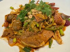 -拿渡·水煮鱼麻辣香锅(王府井奥莱·香江小镇店)