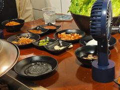 -肉甲韩国木炭烤肉(新壹街1店)