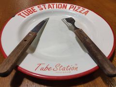 餐具摆设-Tube station站点比萨(王府井百货店)
