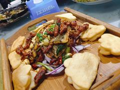 -老东镇啤酒屋海鲜加工·蒸汽海鲜·海鲜烧烤(台东店)