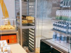 面包甜点陈列柜-司乎·日式鲜吐司(EFC欧美广场店)