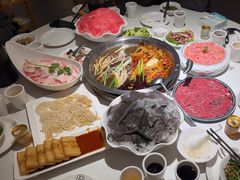 -茅草房·河畔园林火锅