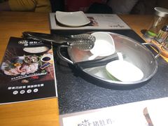 -洪氏嗨捞·广东猪肚鸡·椰子鸡火锅(西咸万象城店)