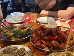 -李双猪·小龙虾·烧烤·羊肉煲(乐山店)