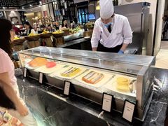 -广州万富希尔顿酒店·感趣自助餐厅·金秋蟹宴生蚝海鲜刺身
