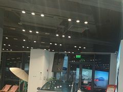-TESLA 特斯拉(上海太古汇体验店)