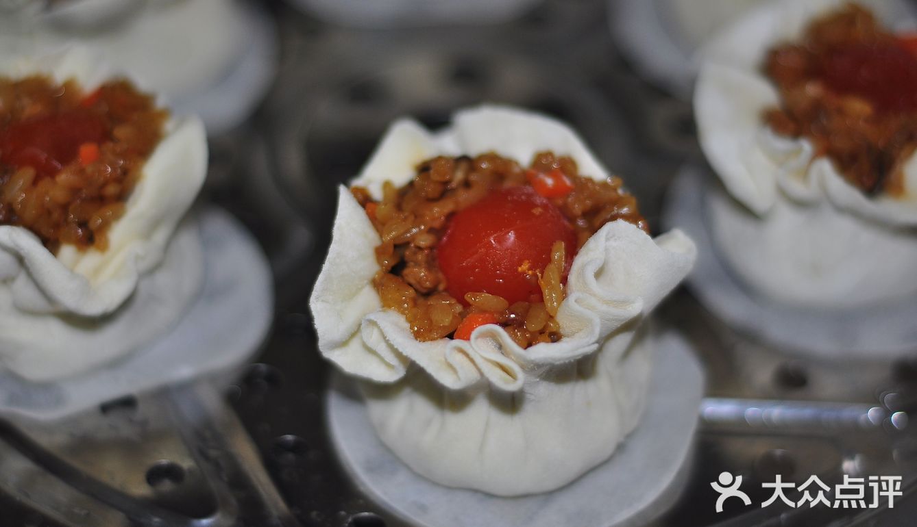 咸蛋黄糯米烧卖[调皮]这样做太好吃了