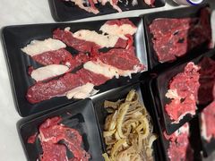 -潮牛宴·鲜牛肉自助火锅烤肉(龙岩新罗万达店)