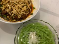 -李与白包子铺(桐梓林店)