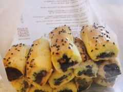 枣泥核桃酥-鲍师傅糕点(台东步行街店)