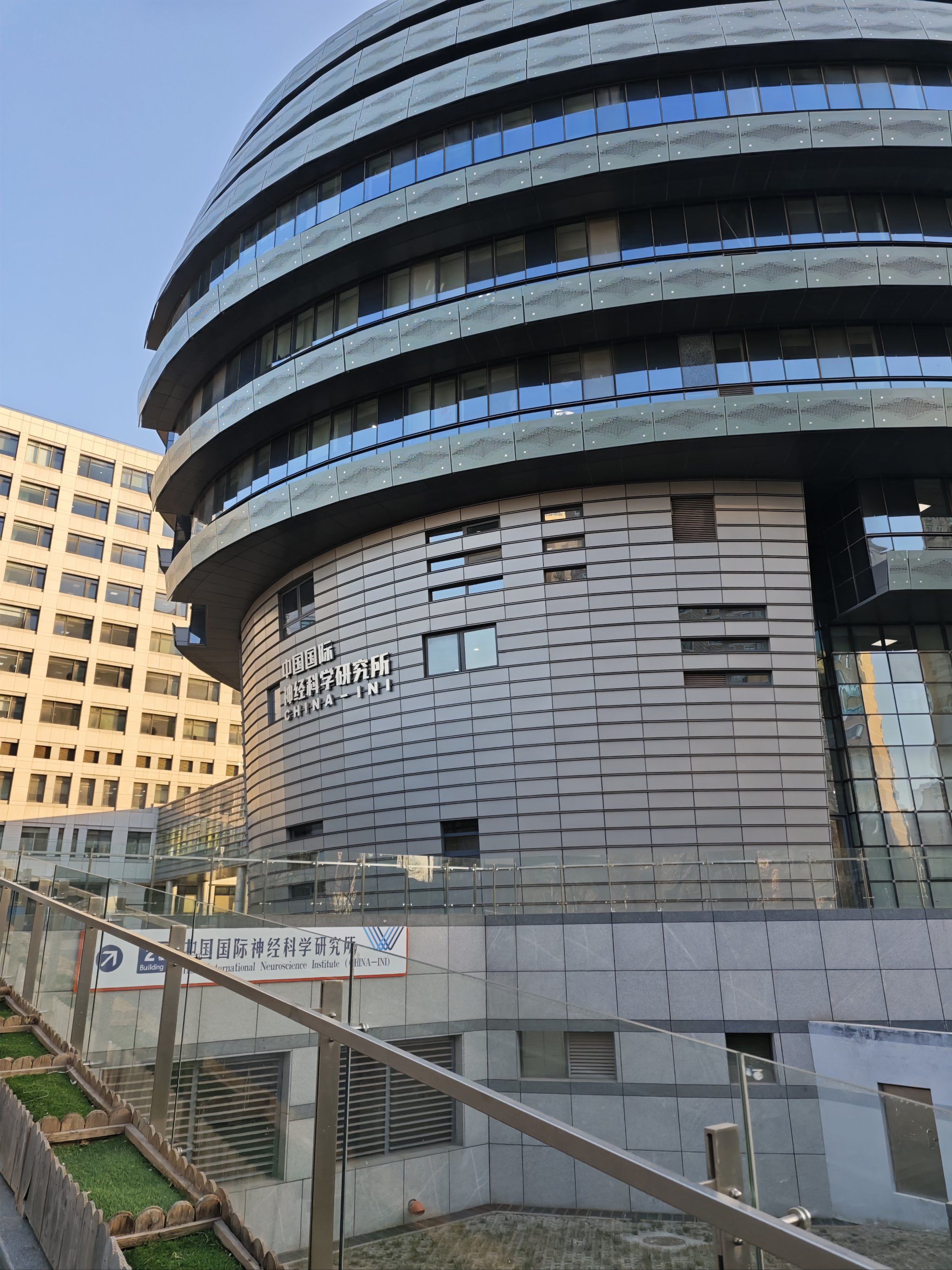 包含宣武医院帮忙挂号陪同看病儿童看病专人照看，家长格外放心的词条