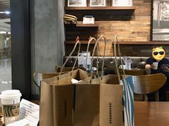 -星巴克(济南美莲广场店)