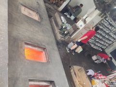 -满記土窑烧鷄波浪山莊