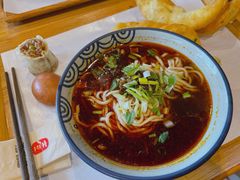 -头壹号  羊汤·饸饹面·大油条(嘉华店)