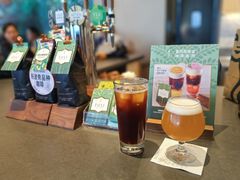 -星巴克臻选(上海合生汇1F店)