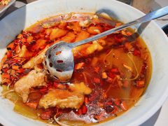 传统水煮鱼-麻六记(新天地店)