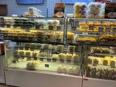 -白玉兰食品甜凤店(合生汇店)