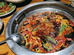 -城墙拐拐火锅(三峡广场黑金冠店)