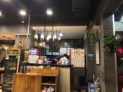 -愉肴麻辣香锅(中山路店)
