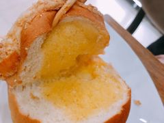 香酥菠萝包-广东小美食(果戈里大街店)