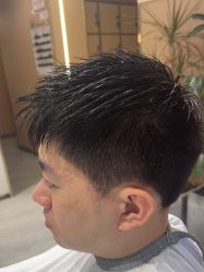 -一東造型烫发染发