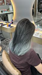 -Tloml salon