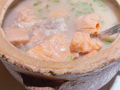 洪湖藕汤-小凤庭·地道湖北菜武昌鱼·铫子藕汤(黄鹤楼店)