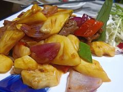 菠萝炒牛肉-九记路边鸡(穗盐路店)