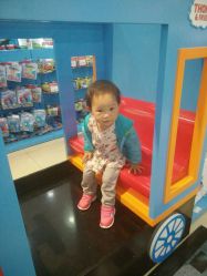 -爱婴室(上海浦建路店)