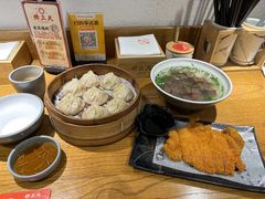 -馋三尺蟹粉小笼(人民广场店)