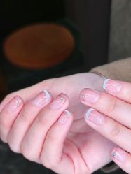 -情同手足美甲美睫