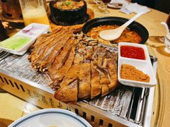 蒙古烤羊背-老阿妈蒙古村·蒙古包·草原文化·歌舞表演(老君堂店)
