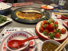 -生活如沸·顺德水牛奶火锅(大学路店)