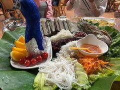 -沐毫傣泐云南菜孔雀宴•手抓饭傣味烧烤(曼听公园店)