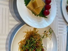 巧拌豆苗-四季民福烤鸭店(王府井灯市口店)