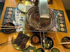 -合易泓烤肉·海肠捞饭(火车站店)