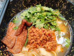 -上海齐鲁万怡大酒店·辣椒屋咖啡厅