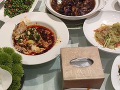 -渝信川菜 · 川味家常菜(财富购物中心店)