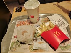 -麦当劳(杭州西湖银泰百货店)