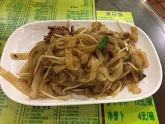 驰名干炒牛河-顺记冰室(宝华路店)
